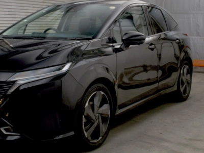 NISSAN AURA