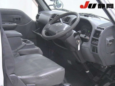 MAZDA BONGO VAN