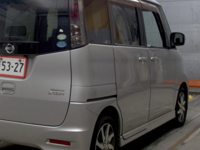 NISSAN ROOX