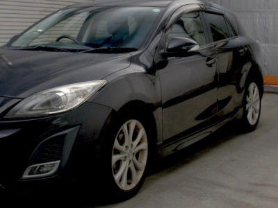 MAZDA AXELA SPORT