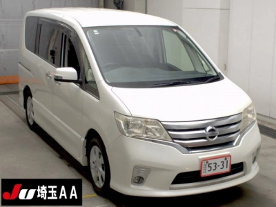 NISSAN SERENA