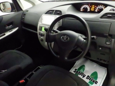 TOYOTA RACTIS