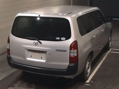 TOYOTA SUCCEED VAN