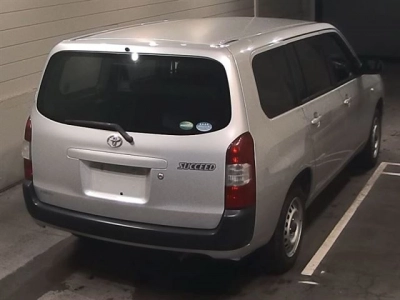 TOYOTA SUCCEED VAN