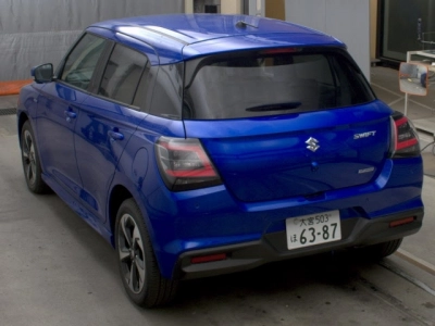 SUZUKI SWIFT