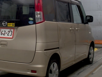 NISSAN ROOX