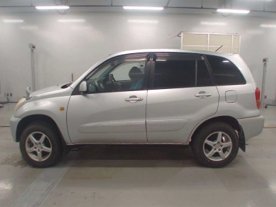 TOYOTA RAV4 J