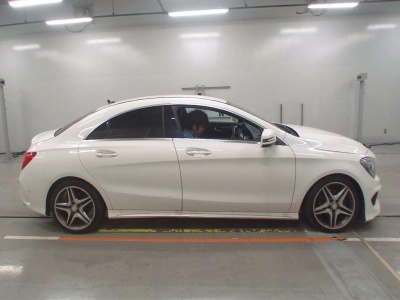 MERCEDES BENZ CLA