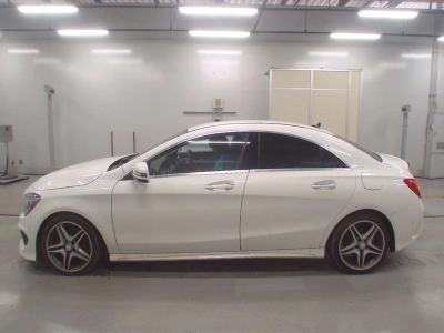 MERCEDES BENZ CLA