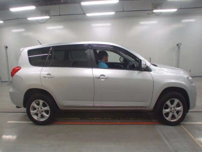 TOYOTA VANGUARD