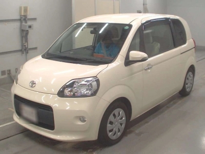 TOYOTA PORTE