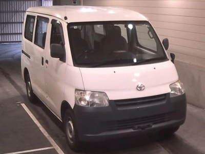 TOYOTA TOWN ACE VAN
