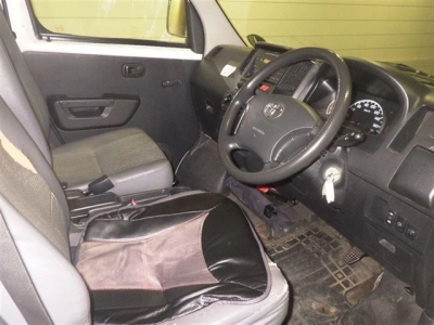 TOYOTA TOWN ACE VAN