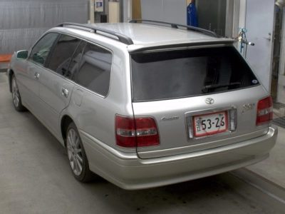 TOYOTA CROWN ESTATE