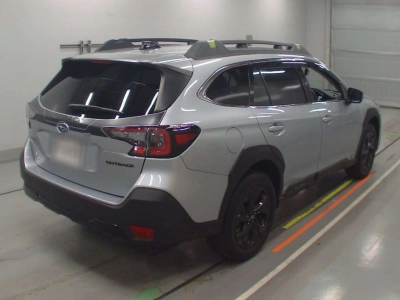 SUBARU OUTBACK