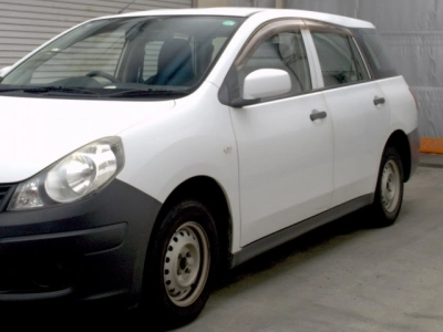 NISSAN AD VAN