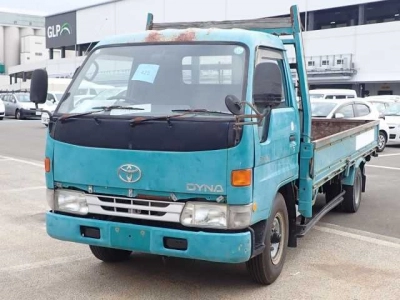 TOYOTA DYNA
