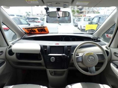 MAZDA BIANTE