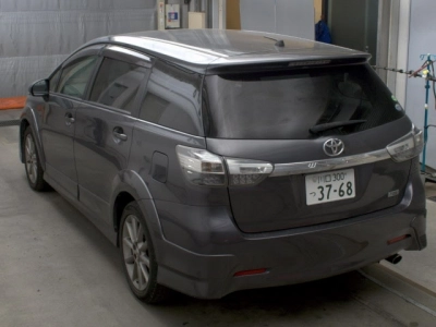 TOYOTA WISH