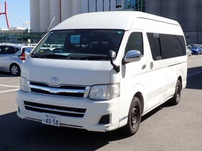 TOYOTA HIACE WAGON