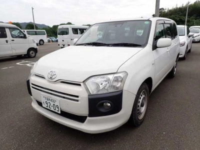 TOYOTA SUCCEED VAN