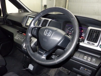 HONDA STEPWGN SPADA