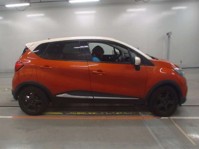 RENAULT CAPTUR