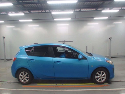 MAZDA AXELA SPORT