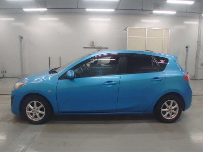 MAZDA AXELA SPORT
