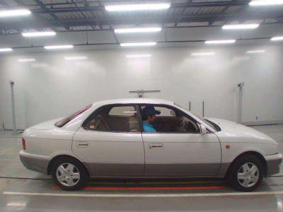 TOYOTA VISTA