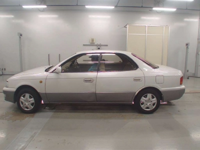 TOYOTA VISTA