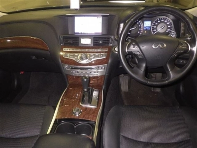 NISSAN FUGA