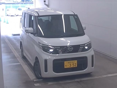 NISSAN ROOX