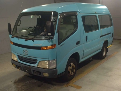 TOYOTA DYNA
