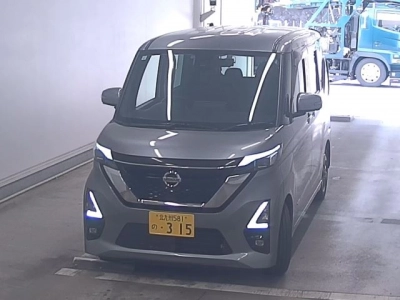 NISSAN ROOX