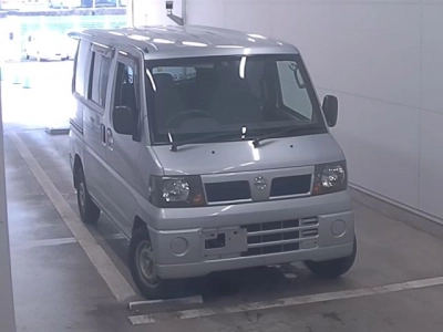 NISSAN CLIPPER