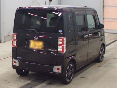 DAIHATSU WAKE