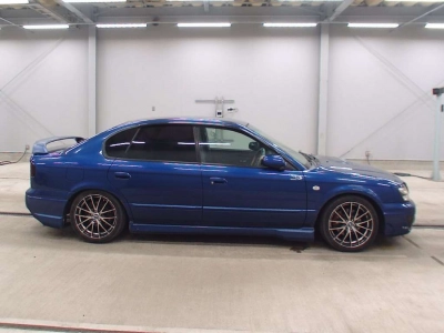 SUBARU LEGACY B4