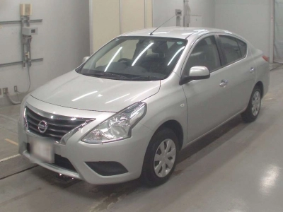 NISSAN TIIDA LATIO