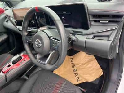 NISSAN AURA