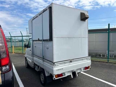 MITSUBISHI MINICAB TRUCK