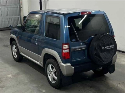 MITSUBISHI PAJERO MINI