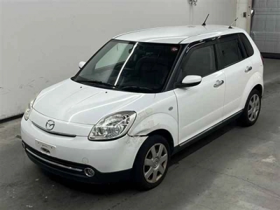 MAZDA VERISA