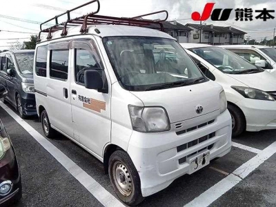 TOYOTA PIXIS VAN