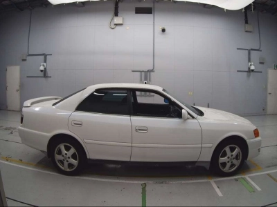 TOYOTA CHASER