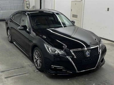 TOYOTA CROWN HYBRID