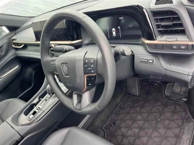 TOYOTA CROWN CROSSOVER
