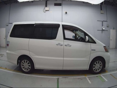 TOYOTA ALPHARD HYBRID