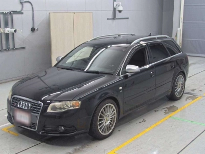 AUDI S4 AVANTE