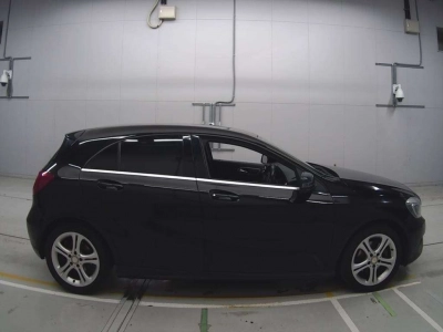 MERCEDES BENZ A CLASS